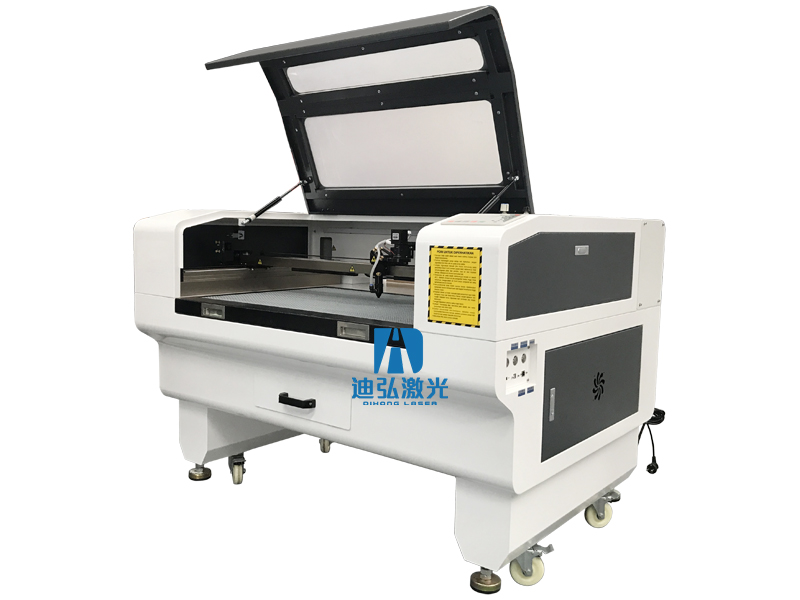 迪弘激光 小型切割機生產(chǎn)廠家