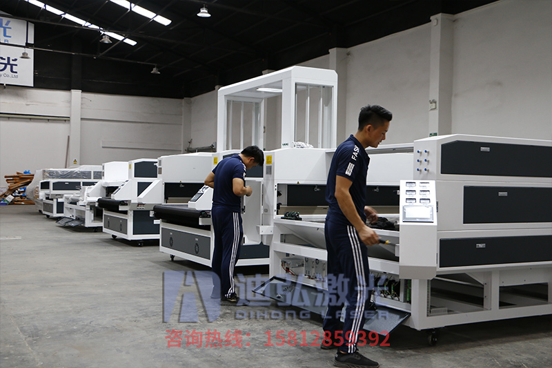 全景攝像定位雙軌異步激光切割機(jī)供應(yīng) 價格 圖片