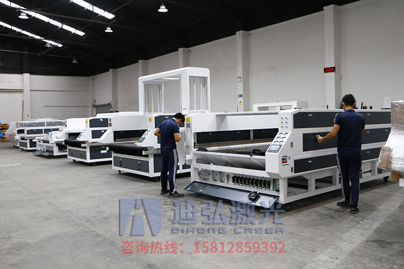 全景攝像定位雙軌異步激光切割機(jī)供應(yīng) 價格 圖片